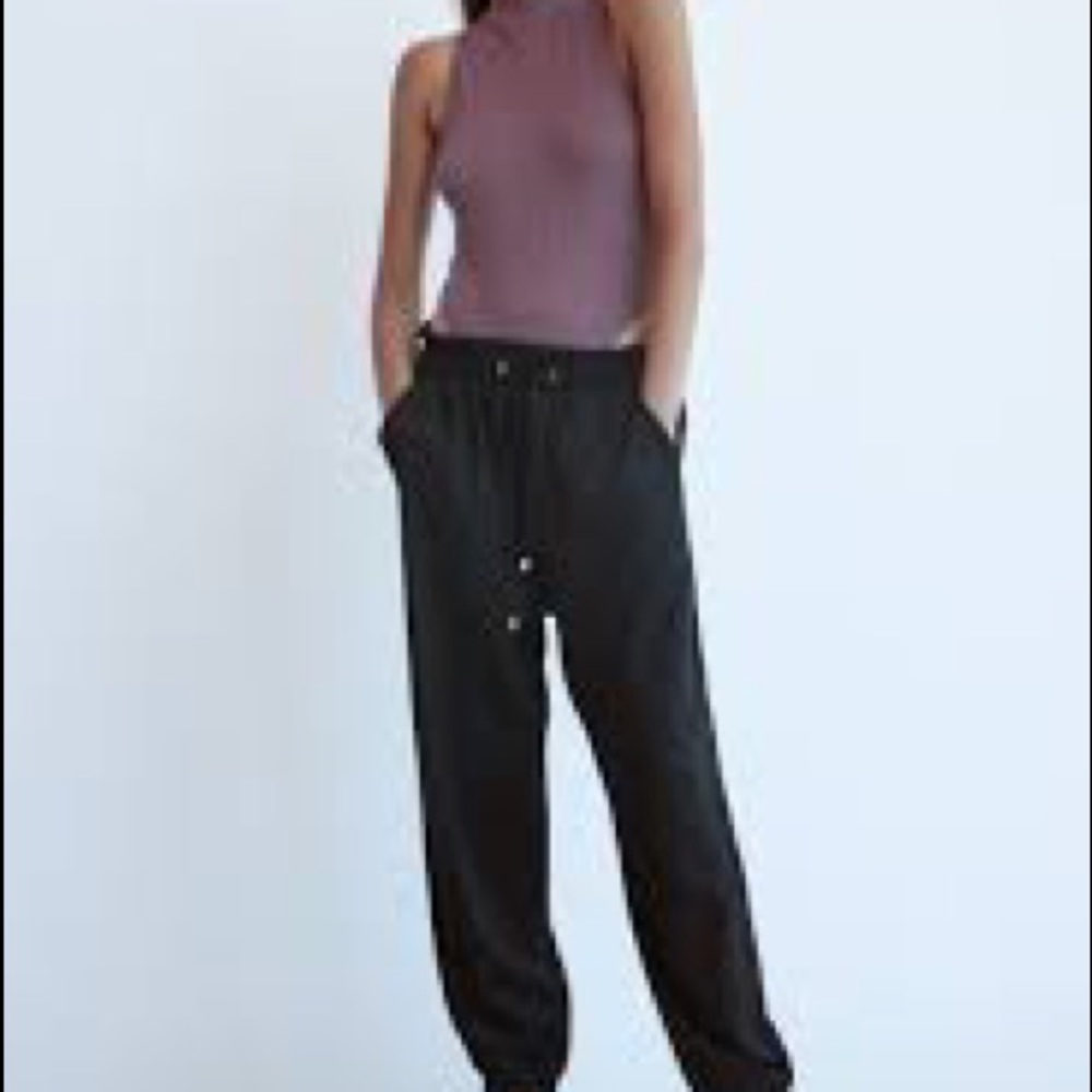 NWT Zara Womens Jogger Tapered Pants XS Black Elastic Waist